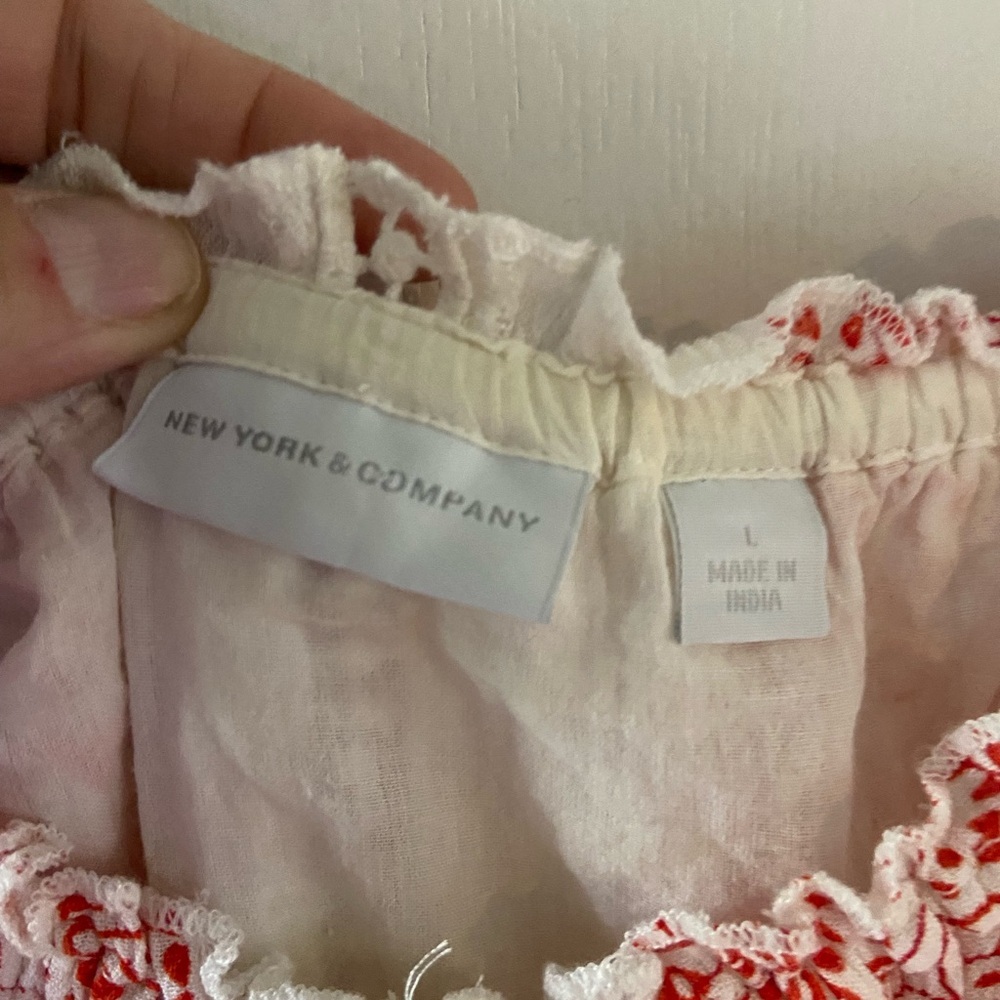 New York & Company White Dress with Red Floral Embroidery - Picture 4 of 8
